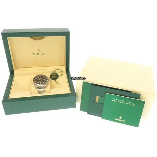 Incredible Knockoff Rolex Submariner 114060 Caliber 3130 Automatic Movement 40mm Steel Case Mens/unisex Watch - Image 10