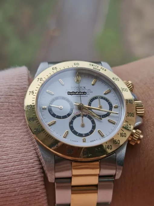Attractive Fakes Rolex Daytona 16523 Caliber 4030 Automatic Movement 40mm Gold/steel Case Mens/unisex Watch - Image 2