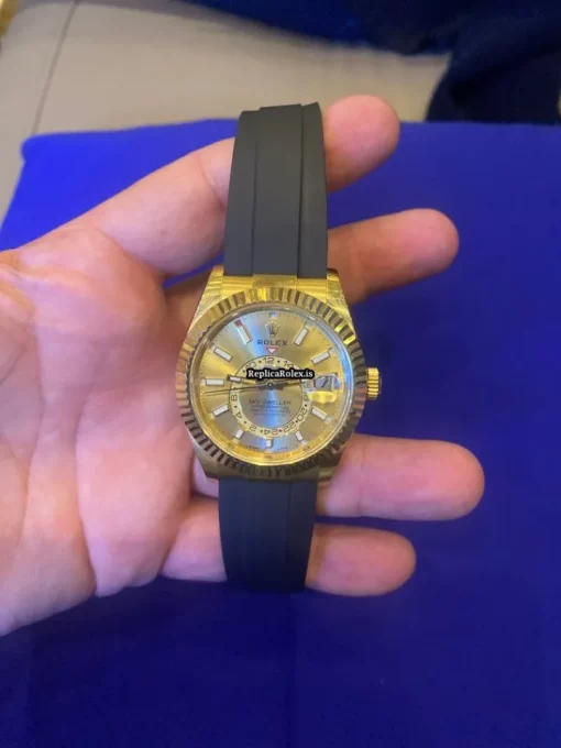 Aaa Fake Rolex Sky-dweller 326238-0007 Caliber 9001 Automatic Movement 42mm Yellow Gold Case Mens/unisex Watch