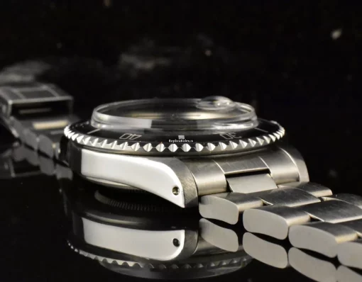 Remarkable Fake Rolex Submariner Date 1680 Caliber 1570 Automatic Movement 40mm Steel Case Mens/unisex Watch - Image 7