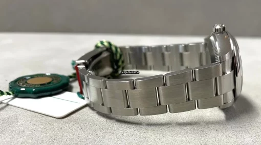 Pleasing Replica Rolex Oyster Perpetual 31 277200 Caliber 2232 Automatic Movement 31mm Steel Case Womens Watch - Image 9