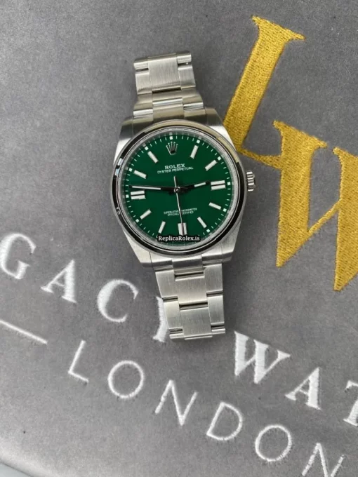 Luxury Replica Rolex Oyster Perpetual 124300 Caliber 3230 Automatic Movement 41mm Steel Case Mens/unisex Watch - Image 2