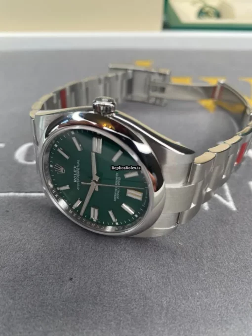 Luxury Replica Rolex Oyster Perpetual 124300 Caliber 3230 Automatic Movement 41mm Steel Case Mens/unisex Watch - Image 5