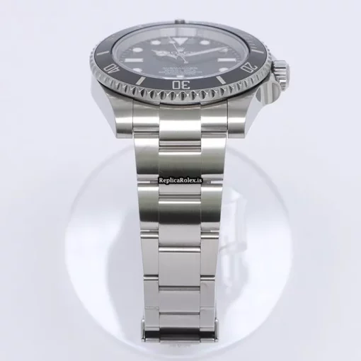 Amazing Fake Rolex Submariner 114060 Caliber 3130 Automatic Movement 40mm Steel Case Watch - Image 9