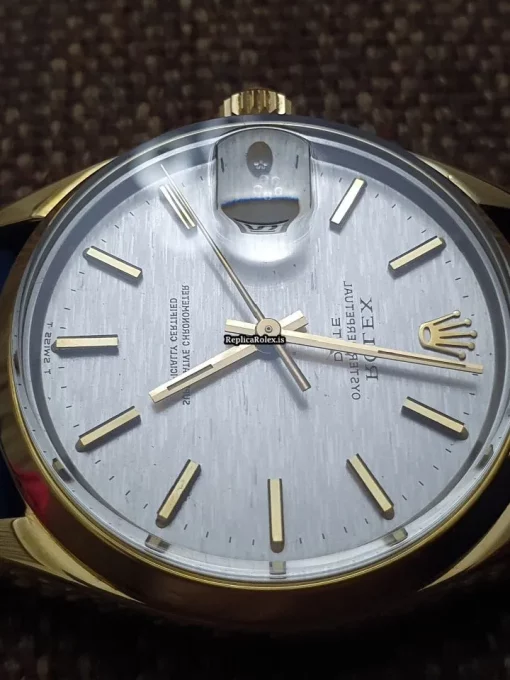 Attractive Replica Rolex Oyster Perpetual Date 1550 Caliber 1570 Automatic Movement Gold/steel Case Mens/unisex Watch - Image 3