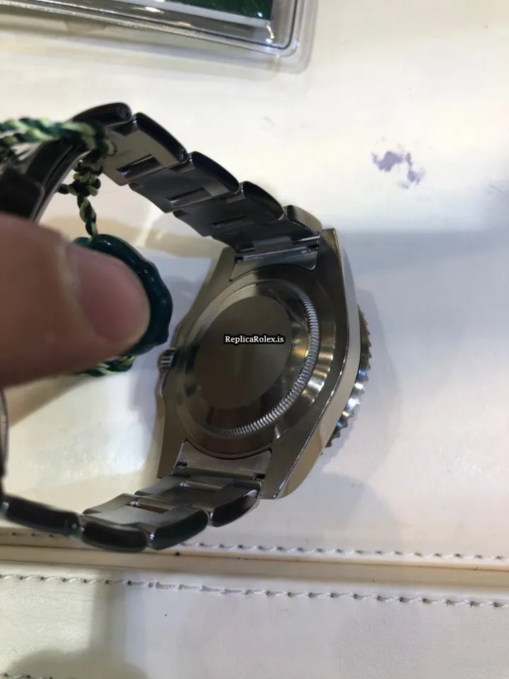 Fabulous Fake Rolex Gmt-master II 116710ln Caliber 3186 Automatic Movement 40mm Steel Case Mens/unisex Watch - Image 3