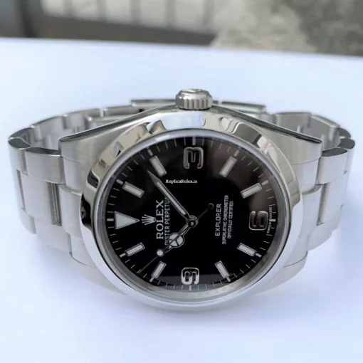 Lovely Replicas Rolex Explorer 214270 Caliber 3132 Automatic Movement 39mm Steel Case Mens/unisex Watch