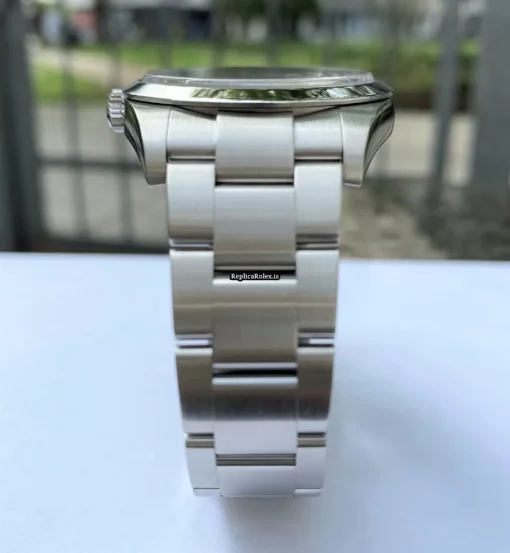 Lovely Replicas Rolex Explorer 214270 Caliber 3132 Automatic Movement 39mm Steel Case Mens/unisex Watch - Image 5