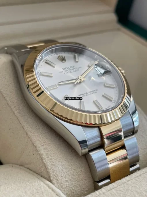 Pleasing Fake Rolex Datejust 126333 Caliber 3235 Automatic Movement 41mm Gold/steel Case Mens/unisex Watch - Image 4