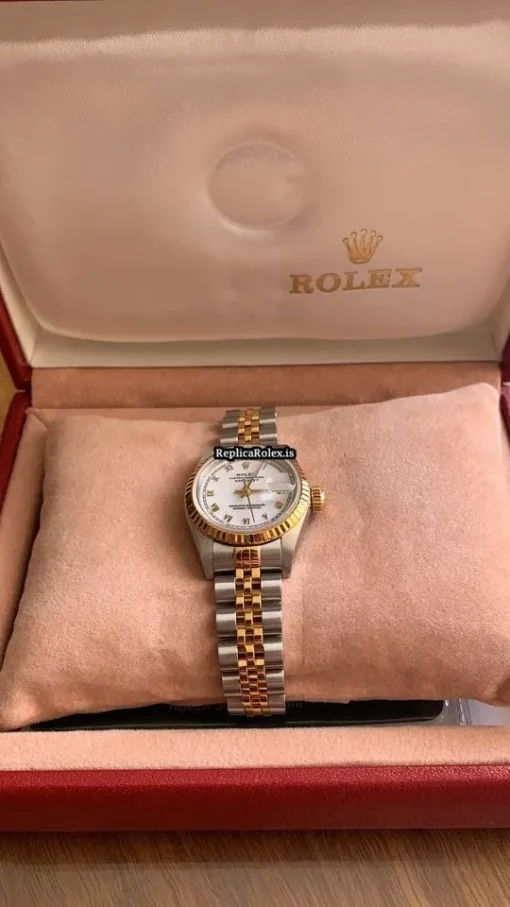 Fine Replica Rolex Oyster Perpetual Lady Date 69163 Caliber 2135 Automatic Movement 26mm Gold/steel Case Womens Watch - Image 3