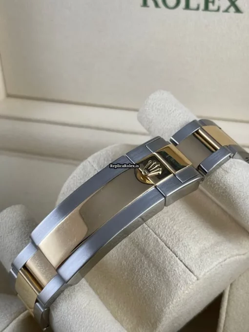 Awesome Replica Rolex Submariner Date 116613ln Caliber 3135 Automatic Movement 40mm Gold/steel Case Mens/unisex Watch - Image 5