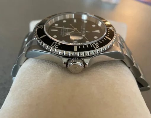 Incredible Replica Rolex Submariner Date 16610 Caliber 3135 Automatic Movement 40mm Steel Case Mens/unisex Watch - Image 2