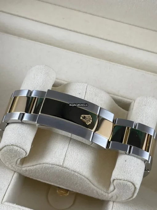 Durable Replicas Rolex Sky-dweller 326933 Caliber 9001 Automatic Movement 42mm Gold/steel Case Mens/unisex Watch - Image 5