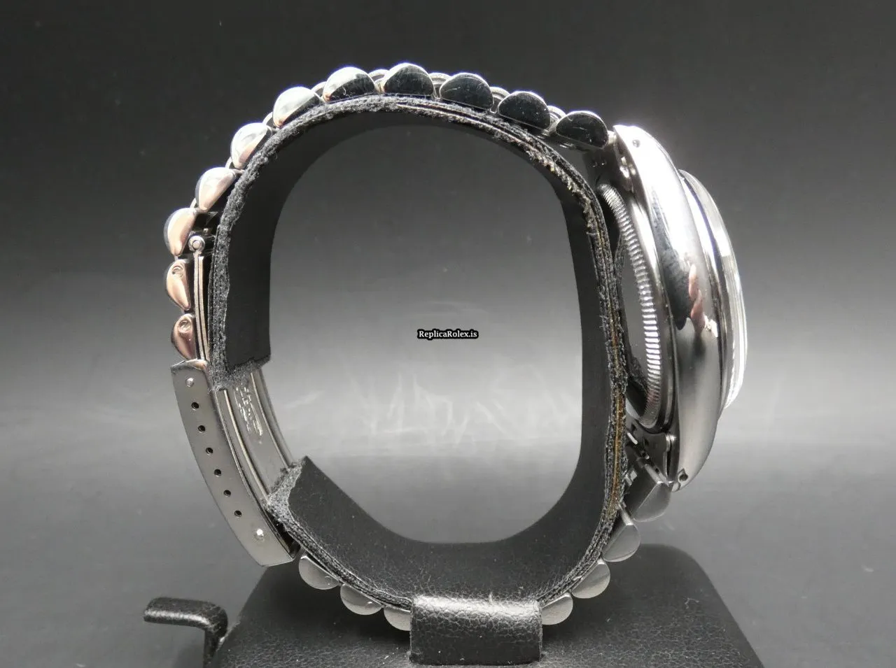 Fantastic Copy Rolex Oyster Perpetual Date 1500 Caliber 1570 Automatic Movement 34mm Steel Case Mens/unisex Watch - Image 8