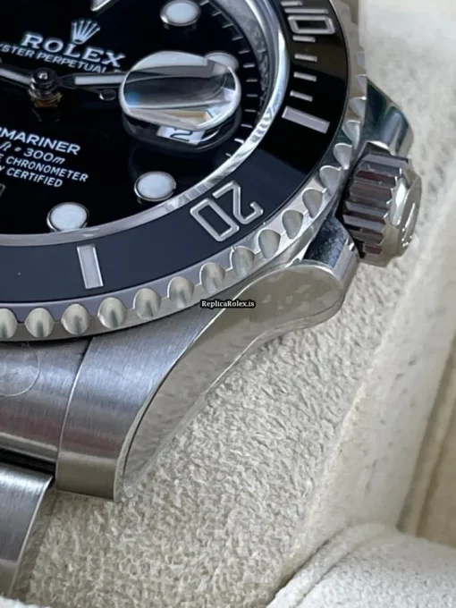 Inexpensive Replica Rolex Submariner Date 116610ln Caliber 3135 Automatic Movement 40mm Steel Case Mens/unisex Watch - Image 3