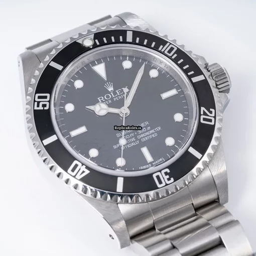 Well Made Replica Rolex Submariner 14060m Automatic Movement 40mm Steel Case Mens/unisex Watch - Image 7