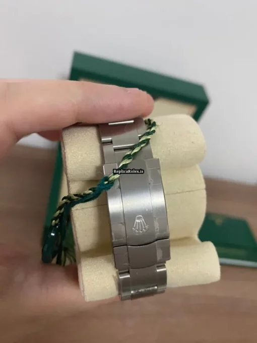 Fine Replica Rolex Oyster Perpetual 39 114300 Caliber 3132 Automatic Movement 39mm Steel Case Mens/unisex Watch - Image 2