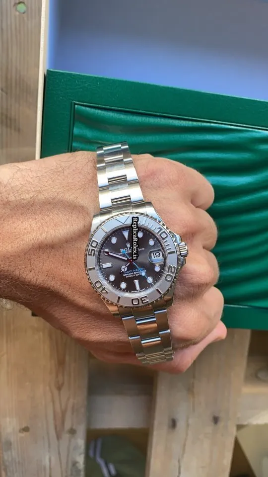 Fantastic Replica Rolex Yacht-master 37 268622 Caliber 2236 Automatic Movement 37mm Steel Case Mens/unisex Watch