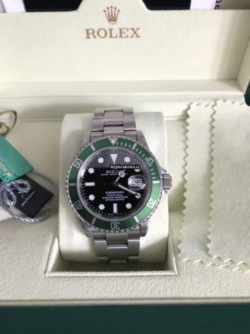 Incredible Knockoff Rolex Submariner Date 16610lv Caliber 3135 Automatic Movement 40mm Steel Case Mens/unisex Watch - Image 4