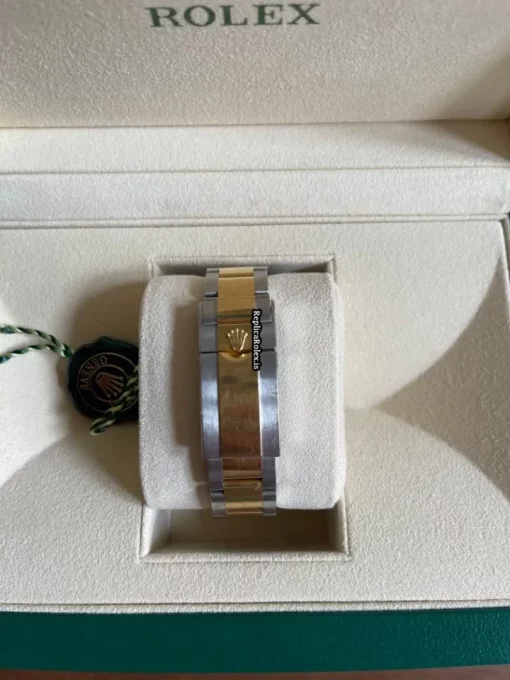 Incredible Copy Rolex Daytona 116523 Caliber 4130 Automatic Movement 40mm Gold/steel Case Mens/unisex Watch - Image 2