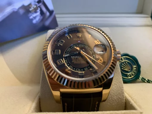 Reliable Fake Rolex Sky-dweller 326135 Caliber 9001 Automatic Movement 42mm Rose Gold Case Mens/unisex Watch