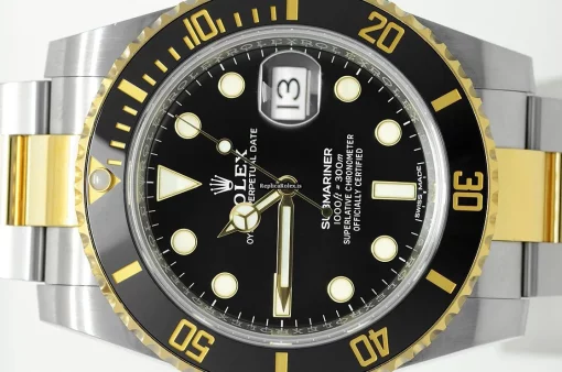 Nice Replica Rolex Submariner Date 116613ln Caliber 3135 Automatic Movement 40mm Gold/steel Case Mens/unisex Watch - Image 2