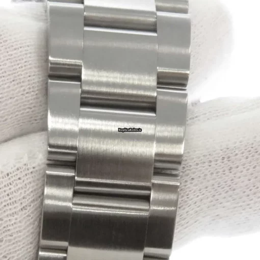 Mind-boggling Imitation Rolex Submariner Date 16610 Caliber 3135 Automatic Movement 40mm Steel Case Mens/unisex Watch - Image 9